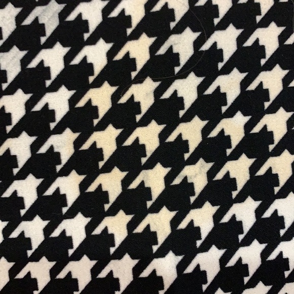 White and black patterned dress - Picture 3 of 3